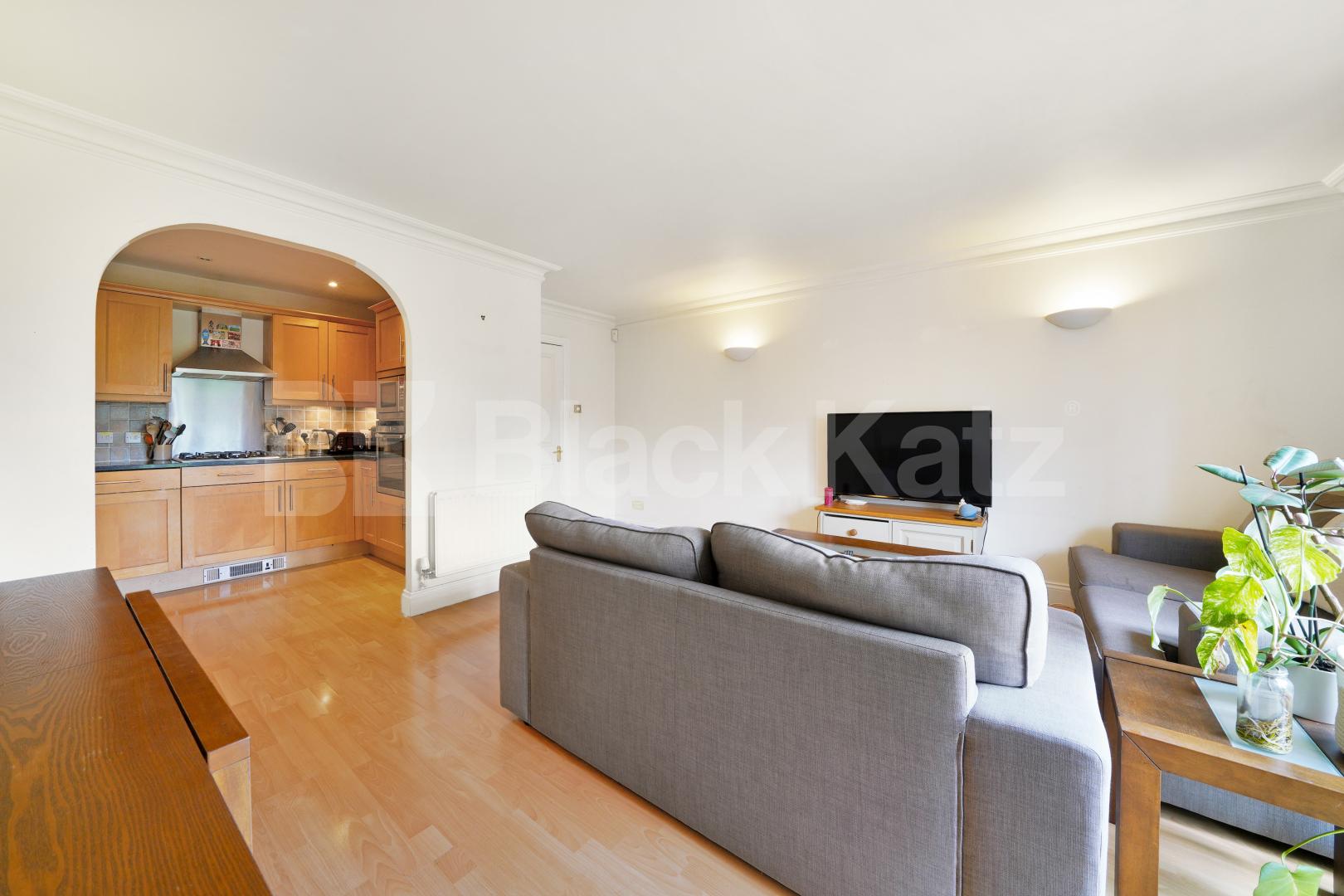 Boasting size, quality & location Bentham House.Falmouth Road, Borough/London Bridge